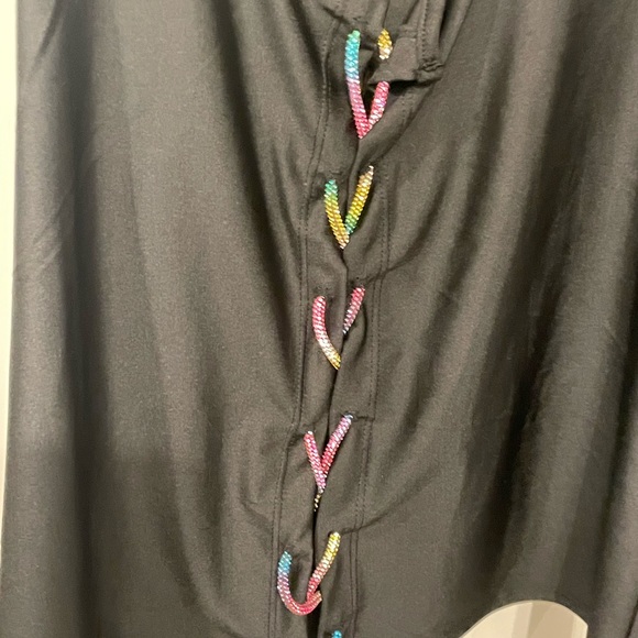 Top - Picture 2 of 3